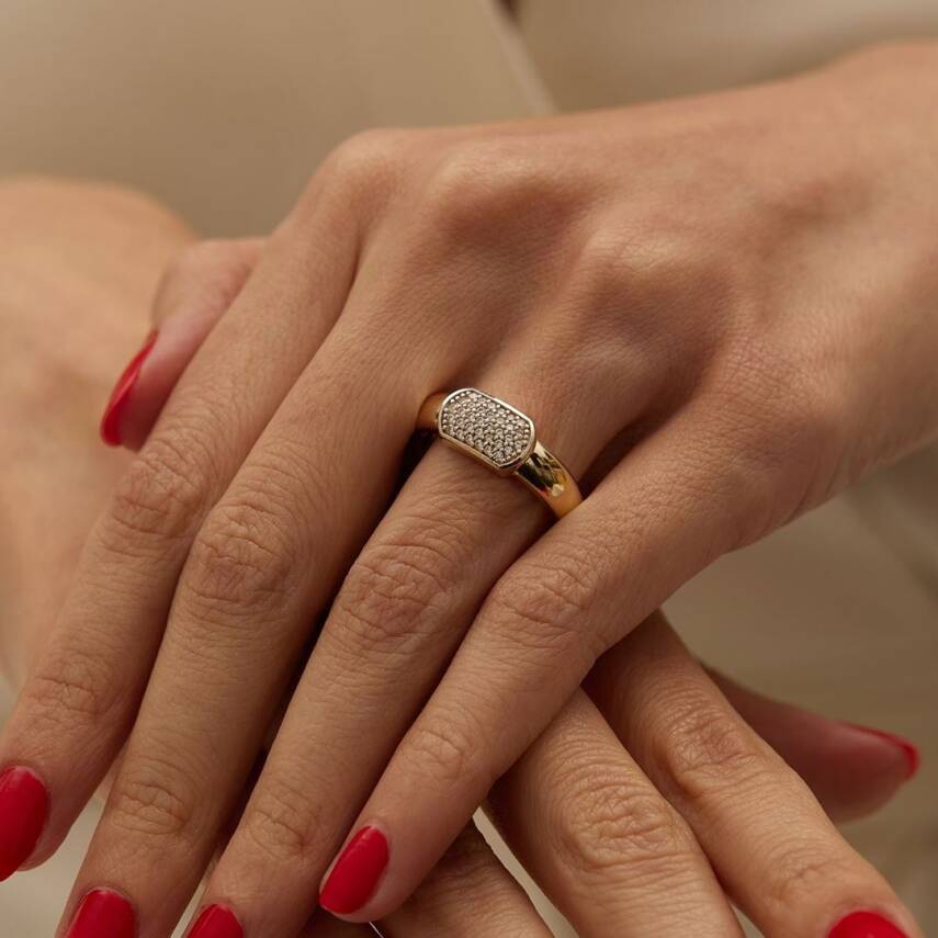 Ortası Minimal Taş Dizili Altın Yüzük - Semih Haşhaş Kuyumculuk