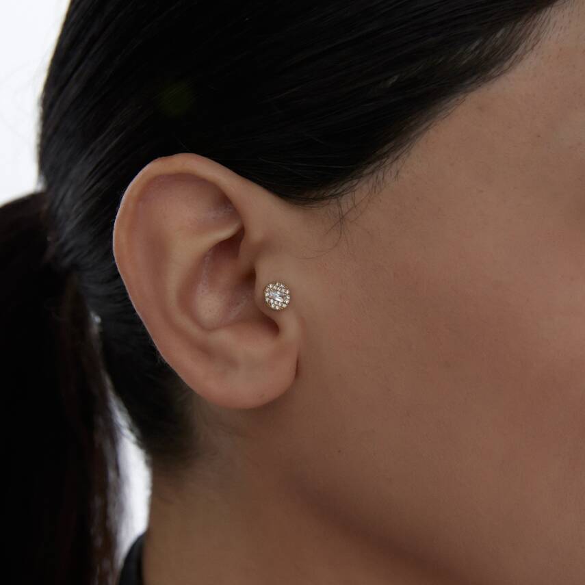 Oval Kesim Taşlı Altın Tragus Küpe - 1