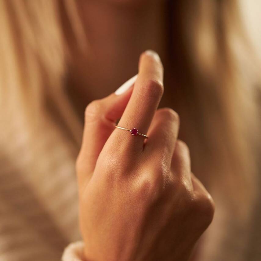 Pembe Kare Taşlı Altın Yüzük - 1