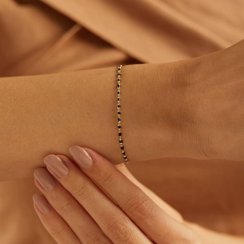 Siyah Taşlı Minimal Altın Bileklik - 1